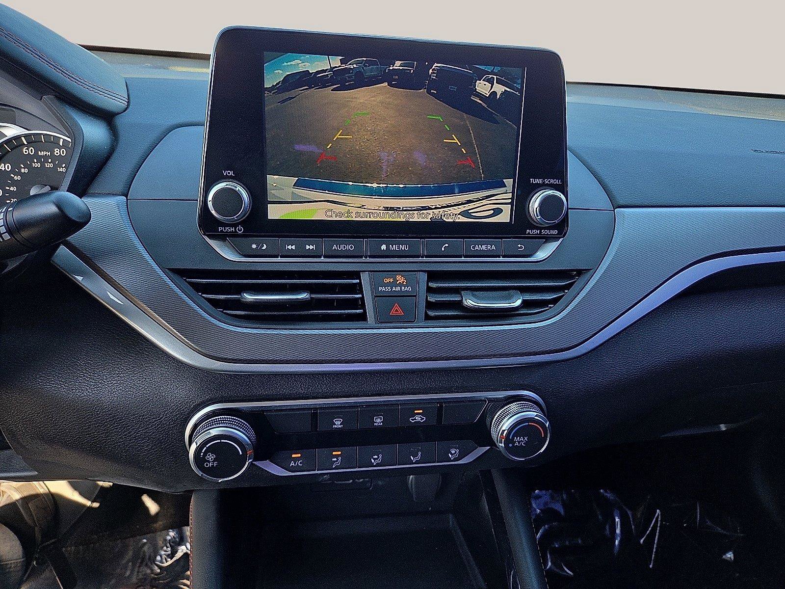 Used 2023 Nissan Altima 2.5 SR FWD image 16