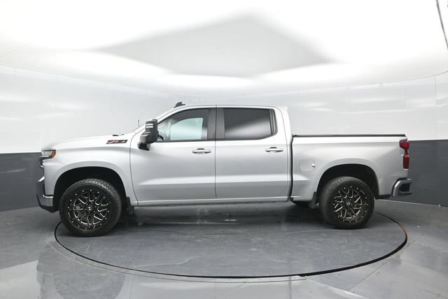 Used 2021 Chevrolet Silverado 1500 LT w/ Z71 Off-Road Package AWD/4WD image 4