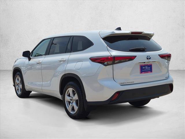 Used 2023 Toyota Highlander LE AWD/4WD image 8