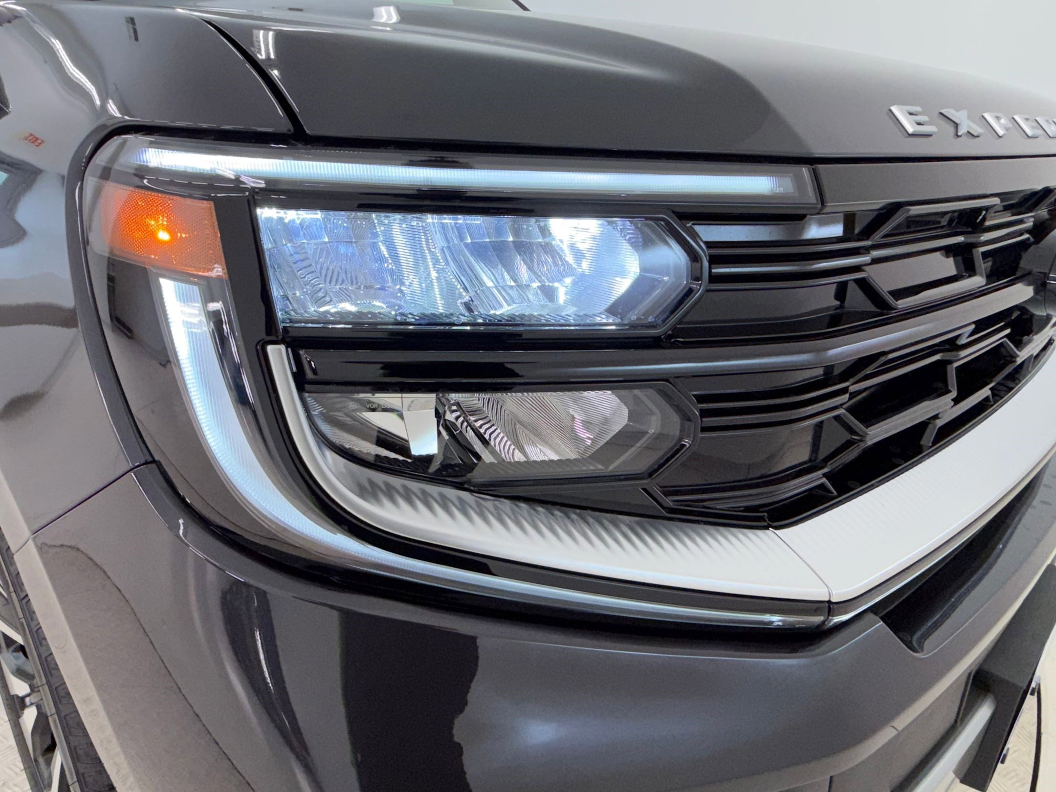 Certified 2025 Ford Expedition Platinum w/ Driver's Package image 13