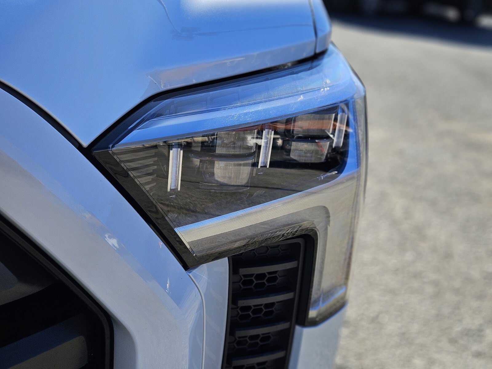 Used 2024 Toyota Tundra Limited image 12