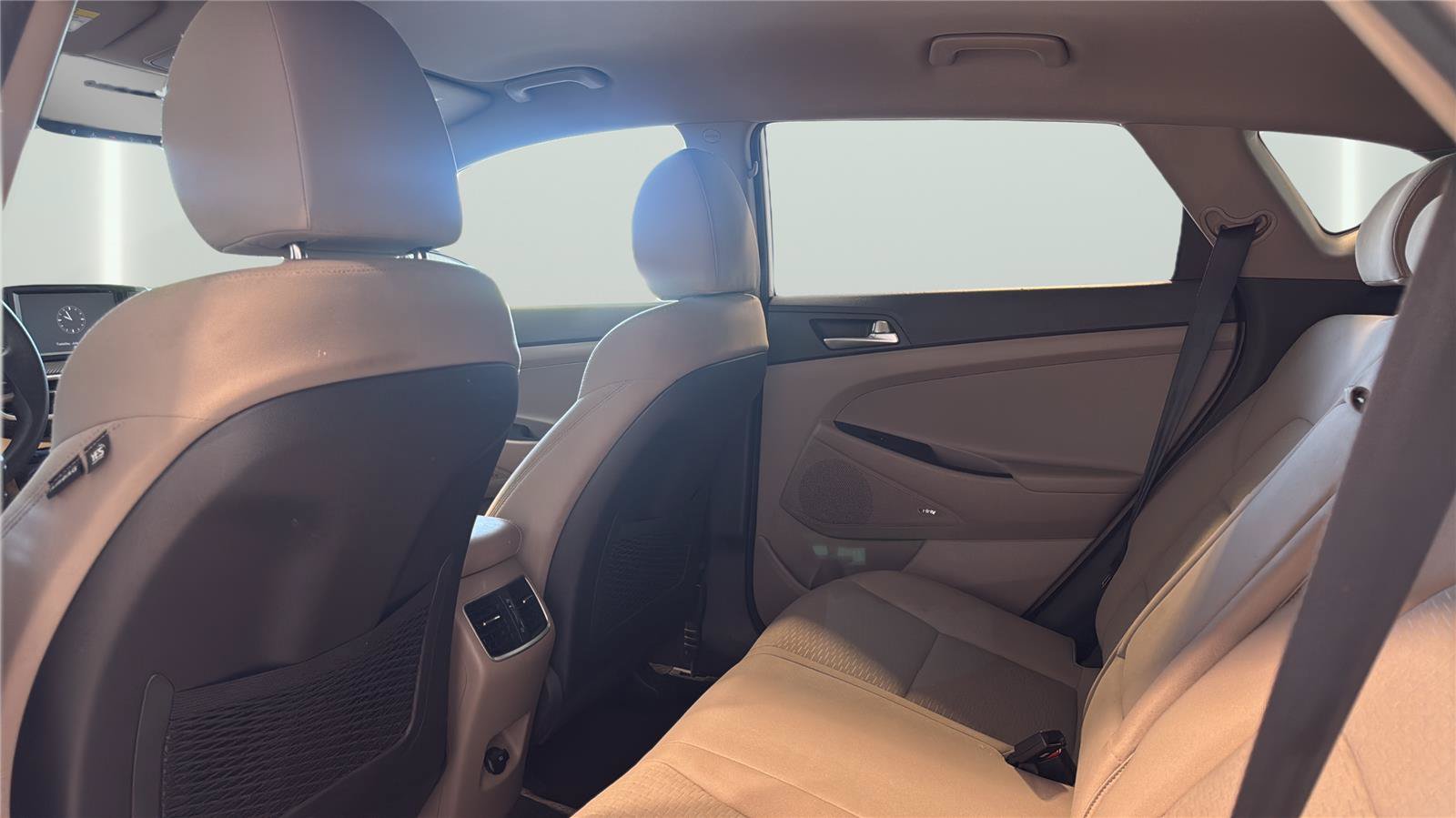 Used 2019 Hyundai Tucson Sport FWD image 17