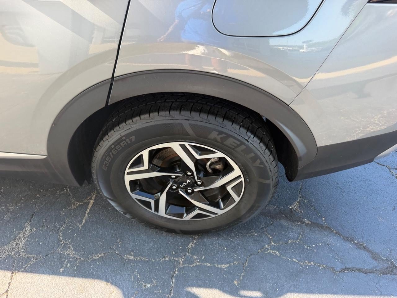 Used 2024 Kia Sportage LX AWD/4WD image 6