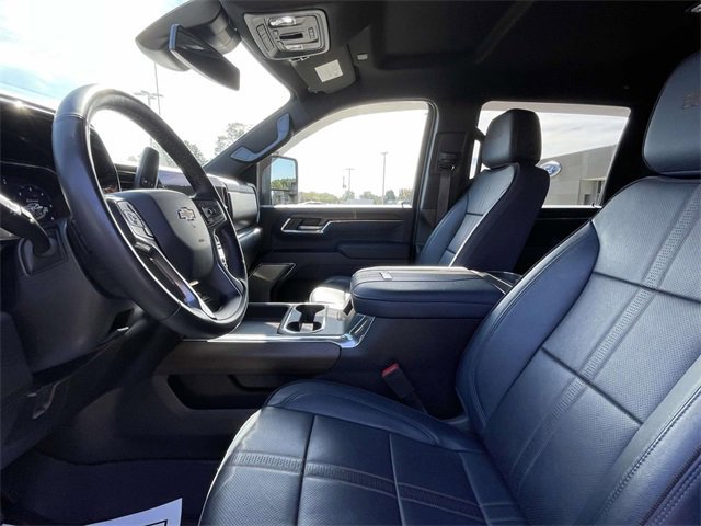 Used 2024 Chevrolet Silverado 2500 High Country w/ Z71 Off-Road Package image 16