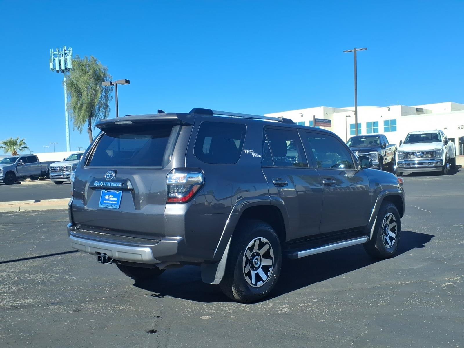 Used 2018 Toyota 4Runner TRD Off-Road AWD/4WD image 5