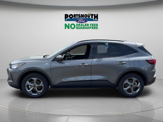 Certified 2025 Ford Escape ST-Line Select w/ Tech Pack #1 AWD/4WD image 2