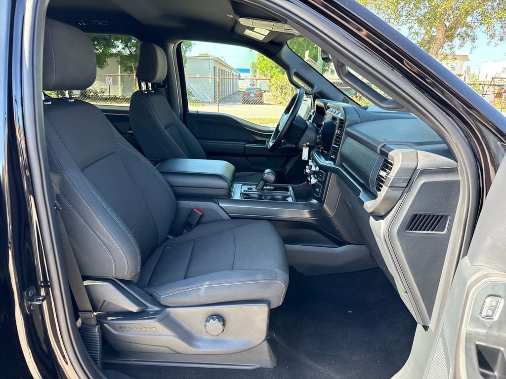 Certified 2024 Ford F150 XLT w/ XLT Black Appearance Package AWD/4WD image 27