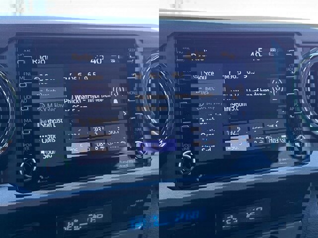 Used 2023 Toyota Tacoma TRD Off-Road w/ Technology Package AWD/4WD image 11