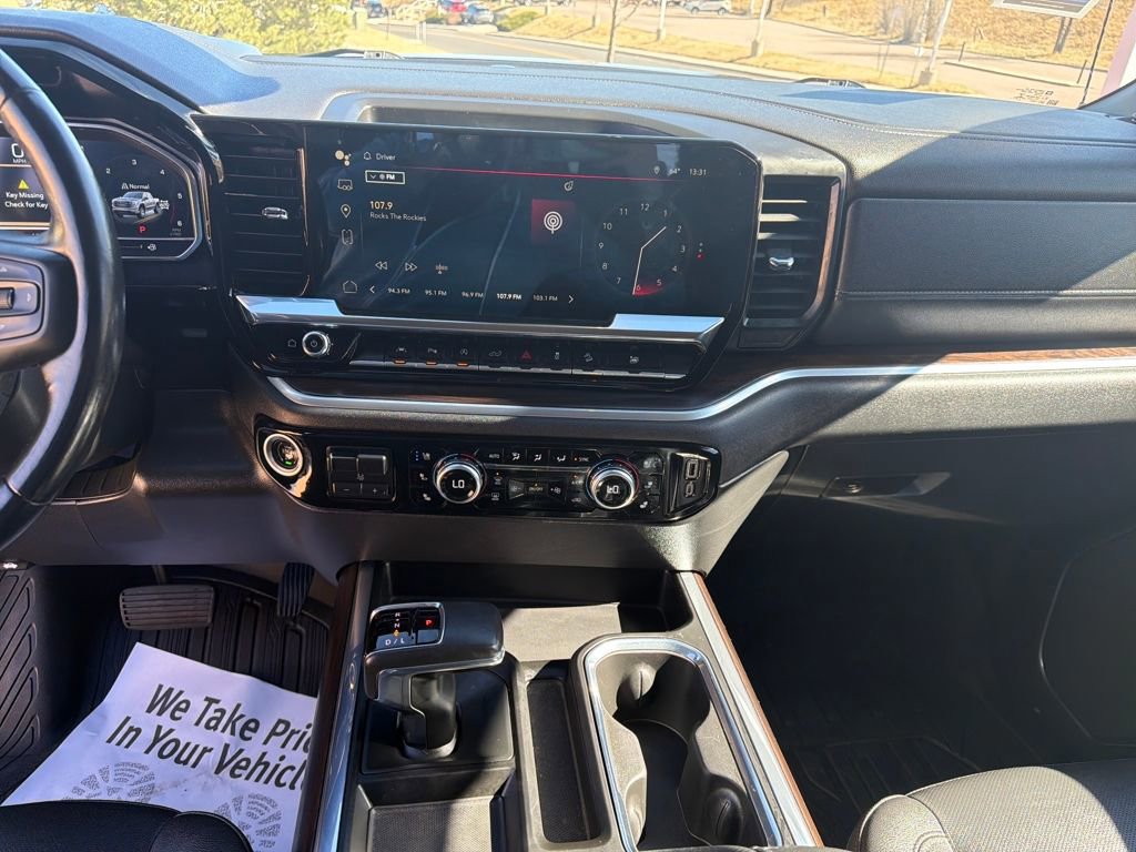 Used 2022 GMC Sierra 1500 SLT w/ SLT Premium Plus Package image 17