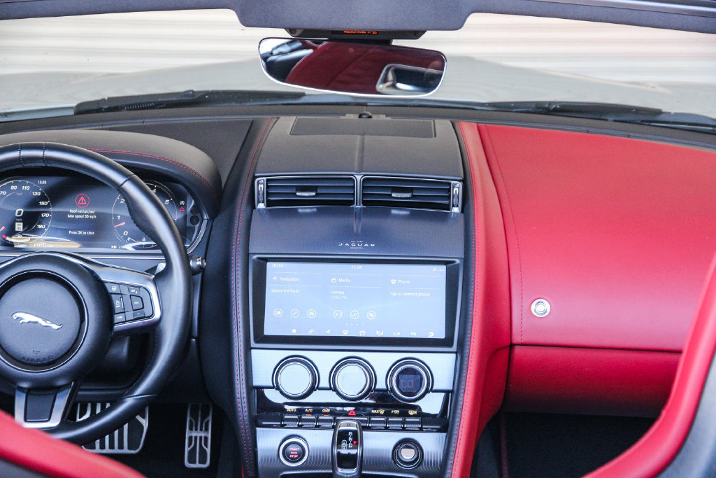 Used 2023 Jaguar F-TYPE R-Dynamic AWD/4WD image 13