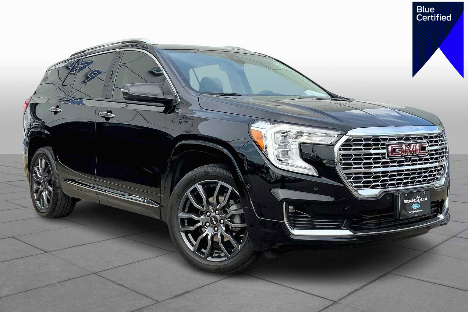 Used 2022 GMC Terrain Denali w/ Black Diamond Edition