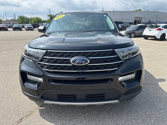 Certified 2024 Ford Explorer XLT w/ Equipment Group 202A AWD/4WD image 12