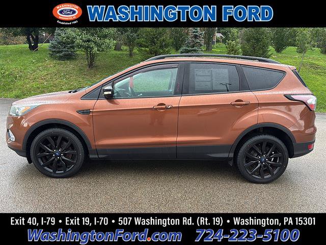 Certified 2017 Ford Escape Titanium w/ Canadian Touring Package AWD/4WD image 1