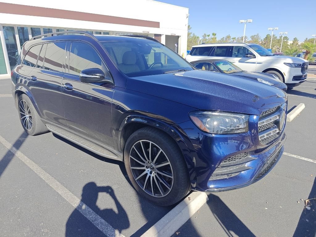 Used 2022 Mercedes-Benz GLS 450 4MATIC image 2