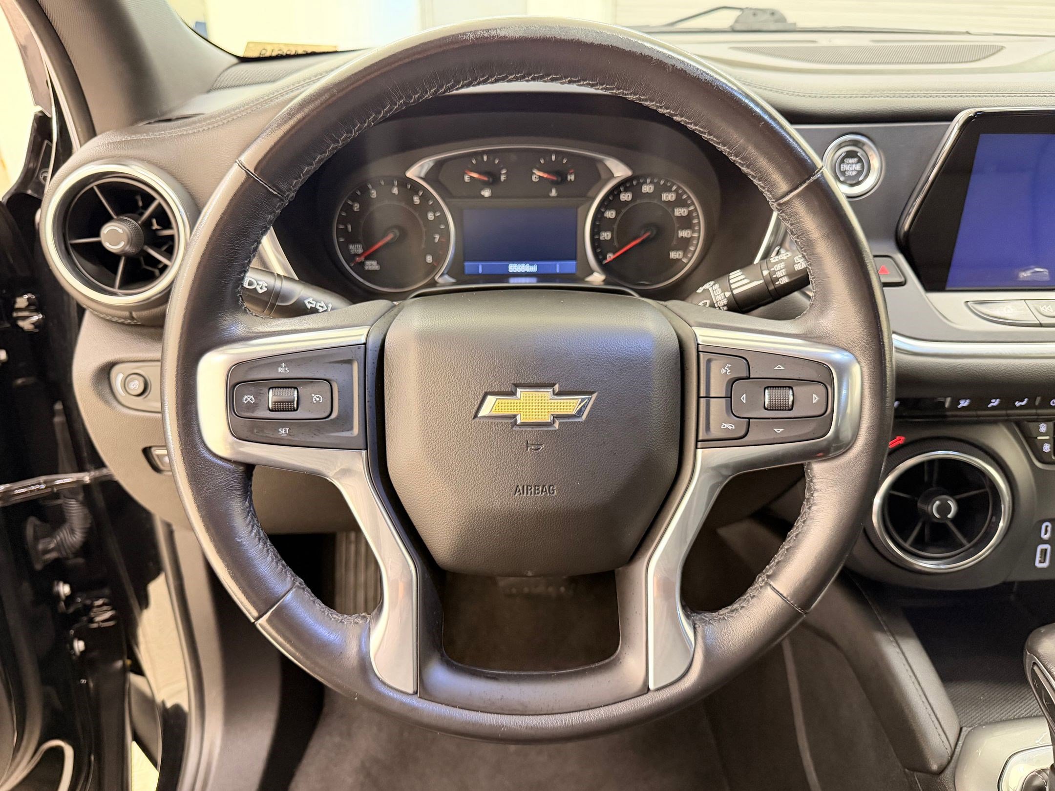 Used 2020 Chevrolet Blazer LT w/ Sound & Technology Package FWD image 16