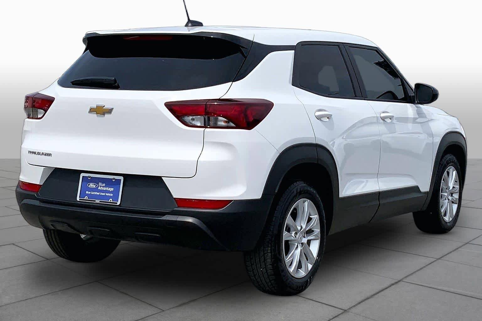 Used 2023 Chevrolet TrailBlazer LS FWD image 12