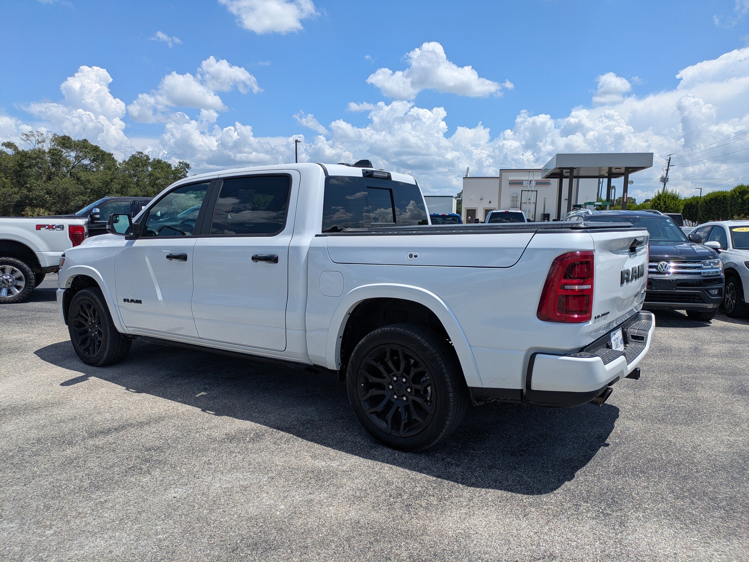 Used 2026 RAM 1500 Limited AWD/4WD image 6
