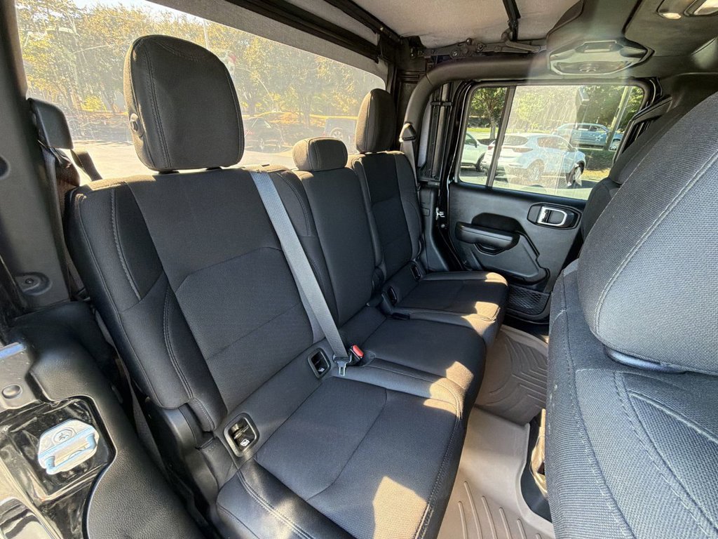 Used 2022 Jeep Gladiator Sport AWD/4WD image 25