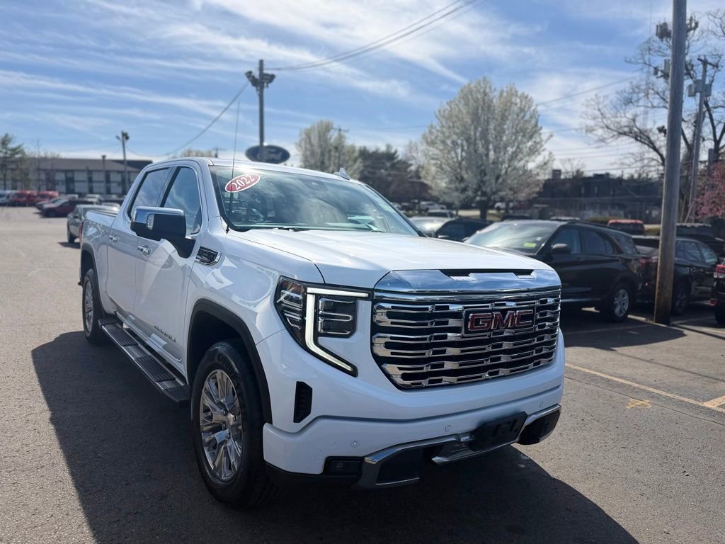 Used 2022 GMC Sierra 1500 Denali AWD/4WD image 11