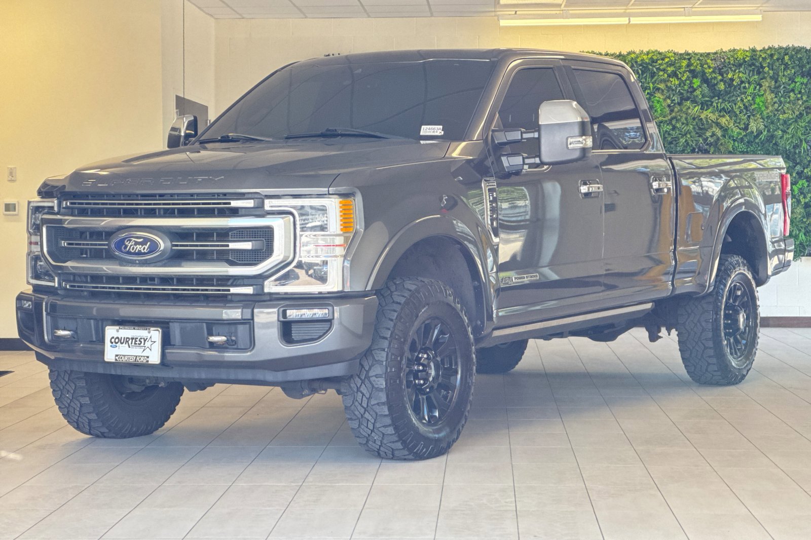 Certified 2020 Ford F250 Platinum w/ Tremor Off-Road Package AWD/4WD image 8