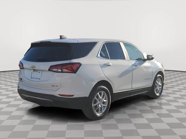 Used 2023 Chevrolet Equinox LT image 2