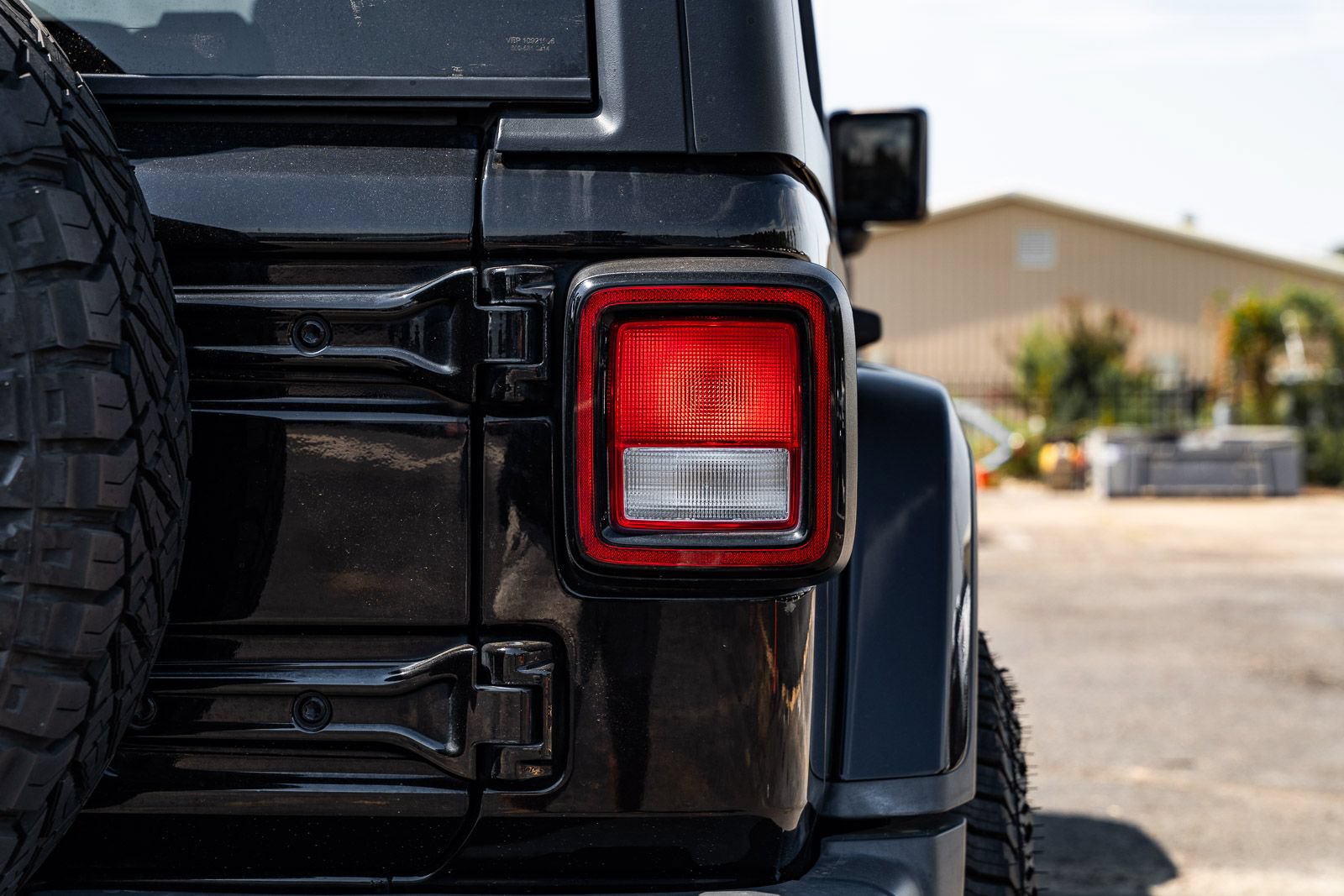 Used 2019 Jeep Wrangler Unlimited Sahara AWD/4WD image 14