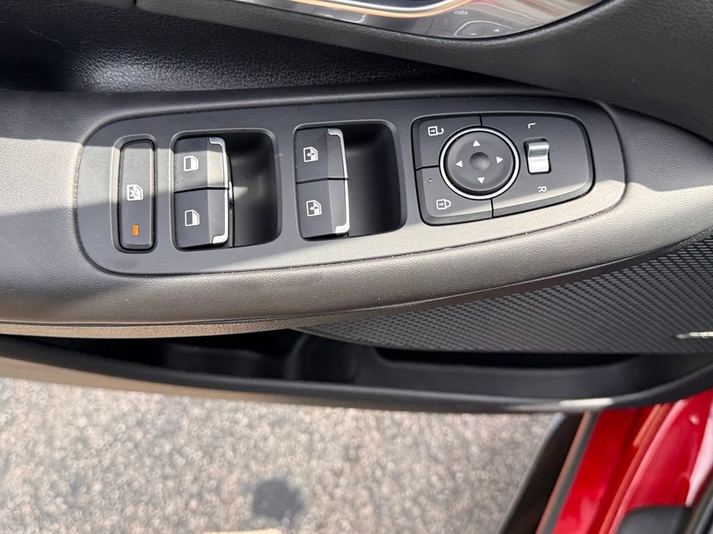 Used 2023 Hyundai Sonata SEL FWD image 16