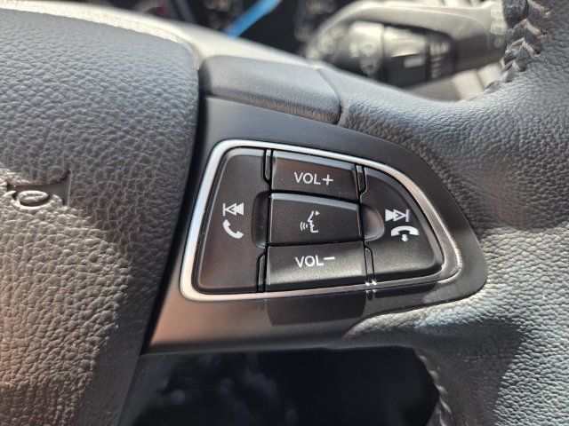 Certified 2019 Ford Escape SEL FWD image 30