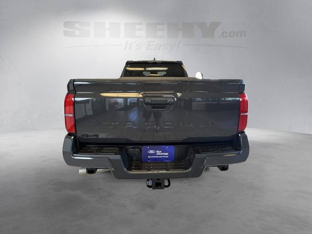 Used 2025 Toyota Tacoma TRD Off-Road AWD/4WD image 13