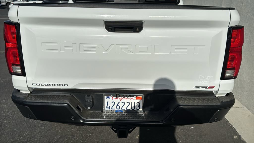 Used 2025 Chevrolet Colorado ZR2 w/ Technology Package image 3