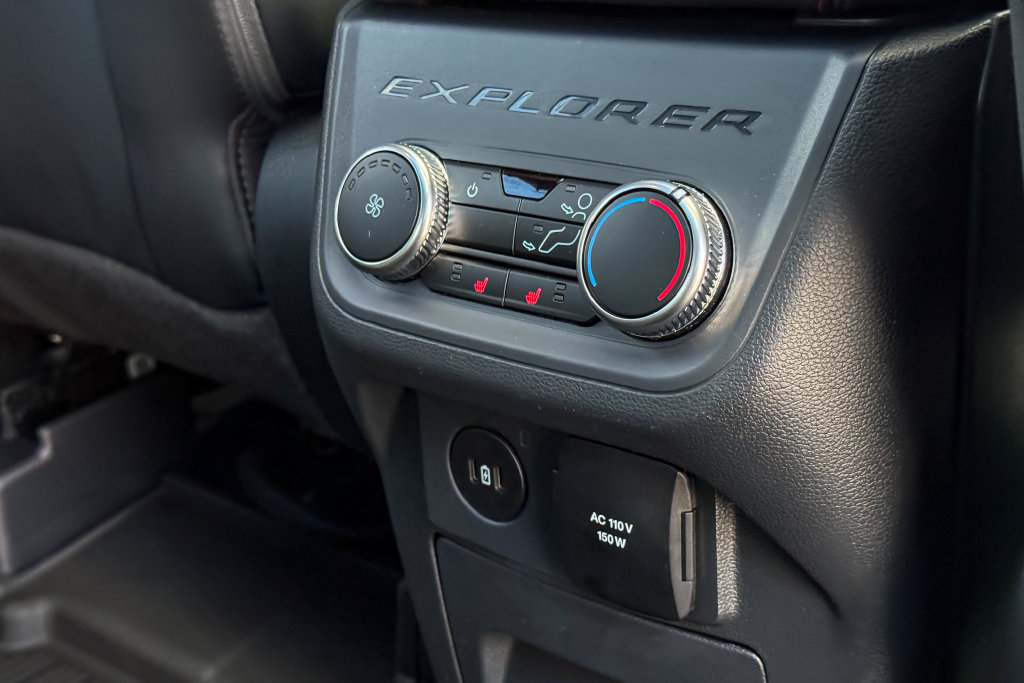 Certified 2025 Ford Explorer ST AWD/4WD image 21