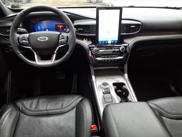 Certified 2023 Ford Explorer Platinum w/ Technology Package image 10