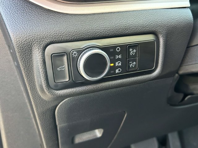 Certified 2023 Ford Explorer XLT RWD image 18