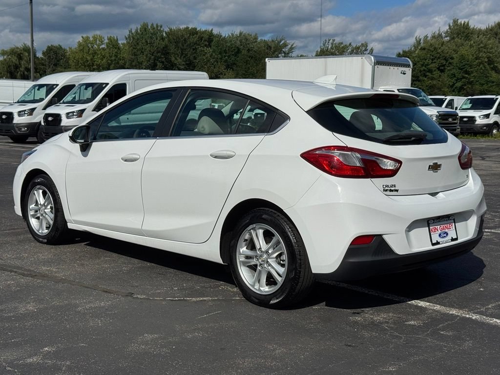 Used 2017 Chevrolet Cruze LT FWD image 13