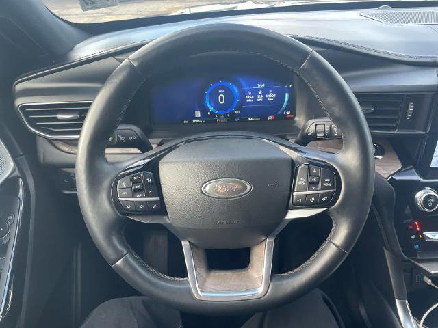 Certified 2022 Ford Explorer Platinum w/ Equipment Group 601A image 14