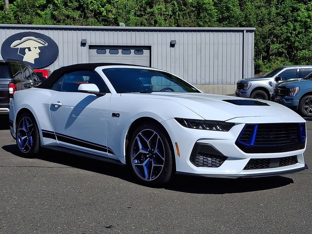 Certified 2025 Ford Mustang GT Premium w/ GT Performance Package RWD image 31