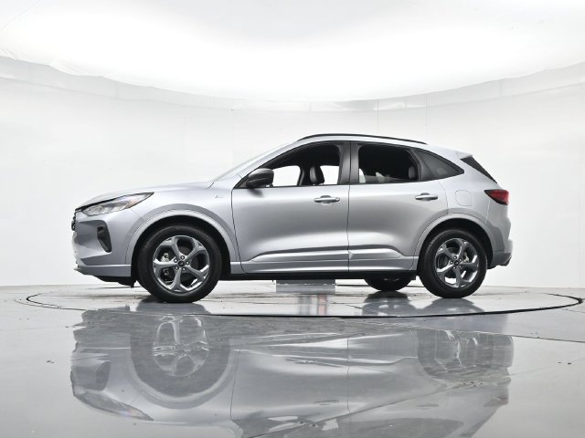 Certified 2023 Ford Escape ST-Line w/ Tech Pack #1 FWD image 35