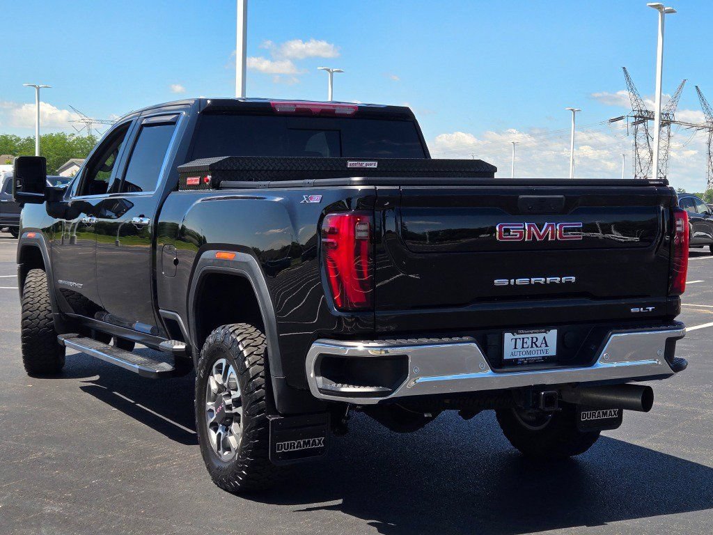 Used 2024 GMC Sierra 2500 SLT w/ SLT Premium Package AWD/4WD image 17