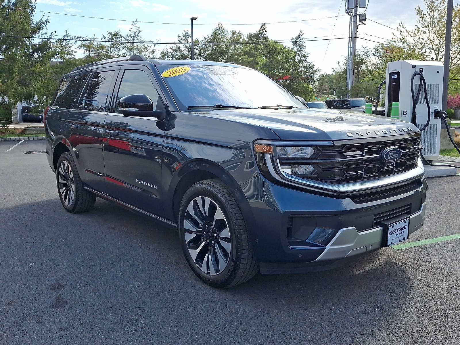 Certified 2025 Ford Expedition Platinum w/ Driver's Package AWD/4WD image 7