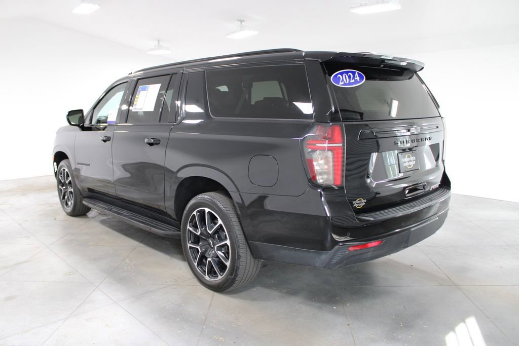 Used 2024 Chevrolet Suburban RST video 2
