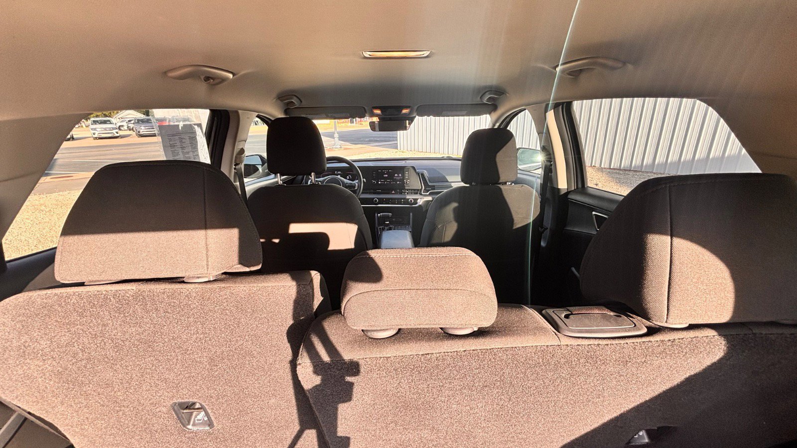 Used 2023 Kia Sportage LX image 11