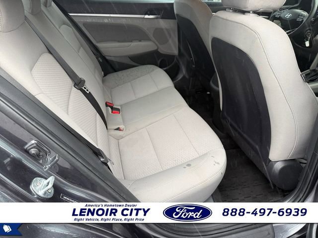 Used 2020 Hyundai Elantra SEL image 12