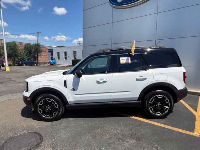 Certified 2025 Ford Bronco Sport Outer Banks w/ Outer Banks Tech Package+ AWD/4WD image 4