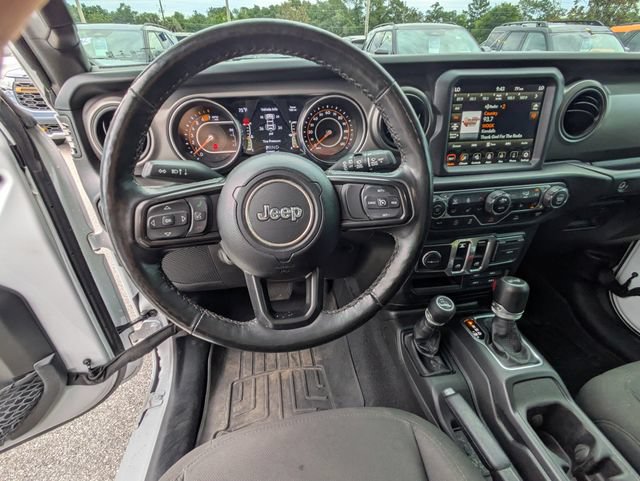 Used 2023 Jeep Wrangler Sport AWD/4WD image 11