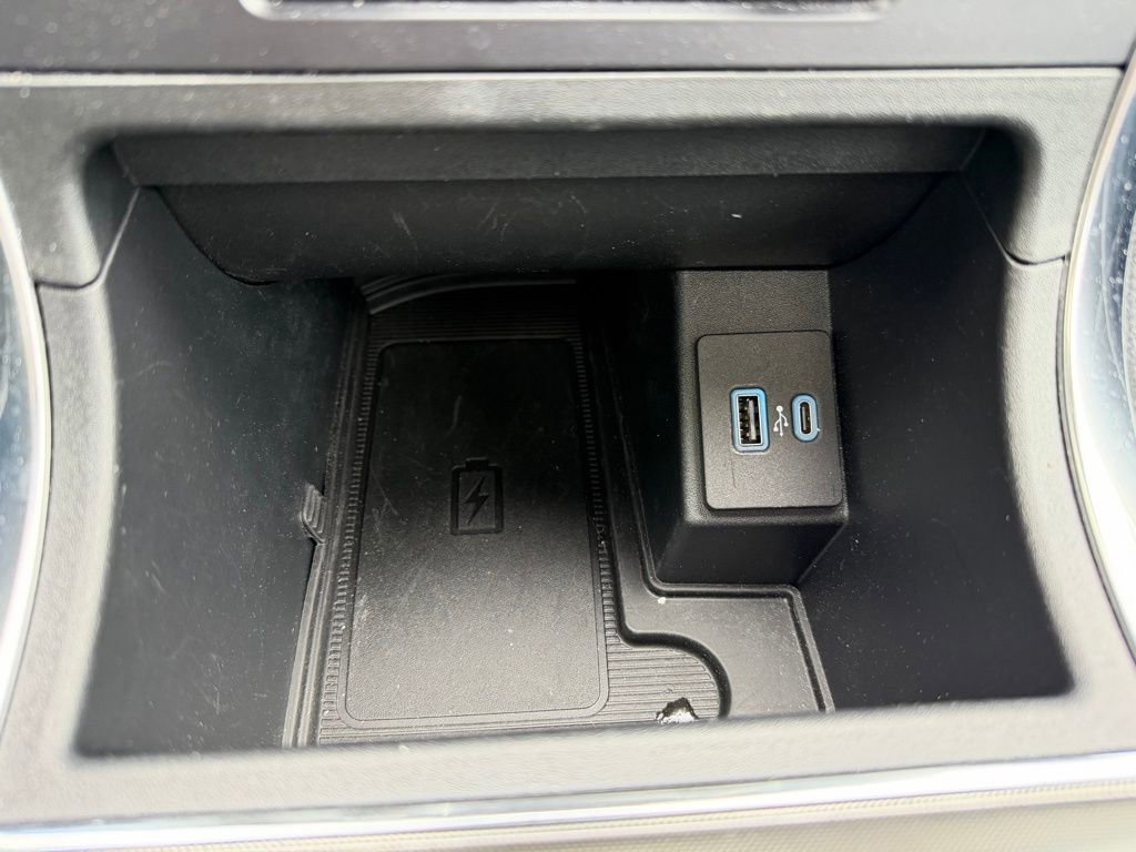 Certified 2022 Ford Edge Titanium AWD/4WD image 23