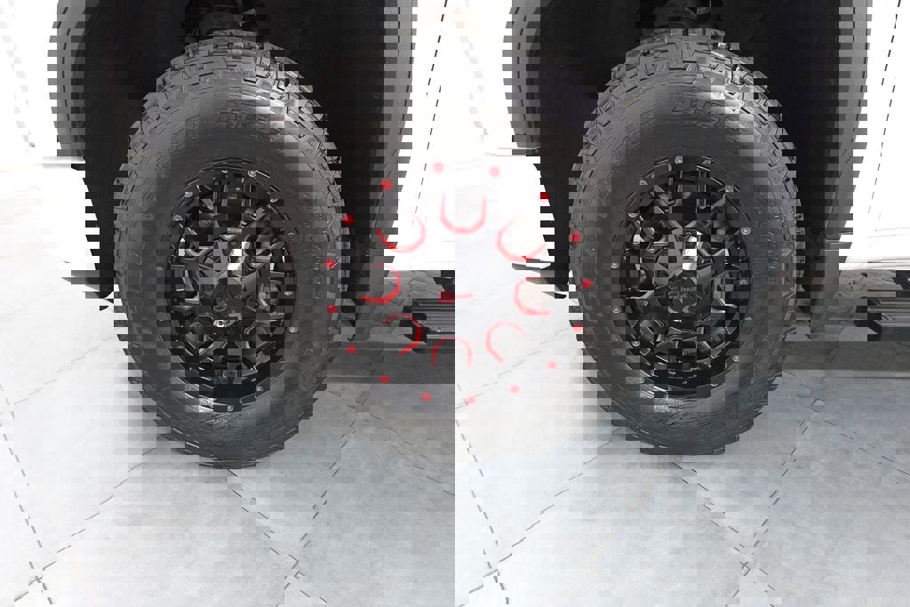 Used 2021 GMC Sierra 1500 AT4 image 27