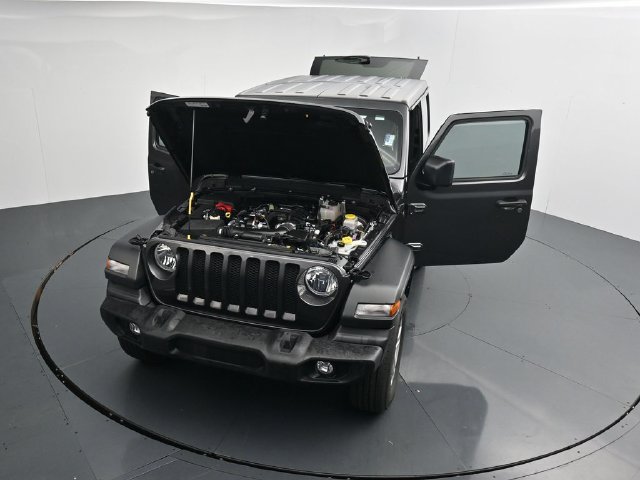 Used 2023 Jeep Wrangler Sport AWD/4WD image 39