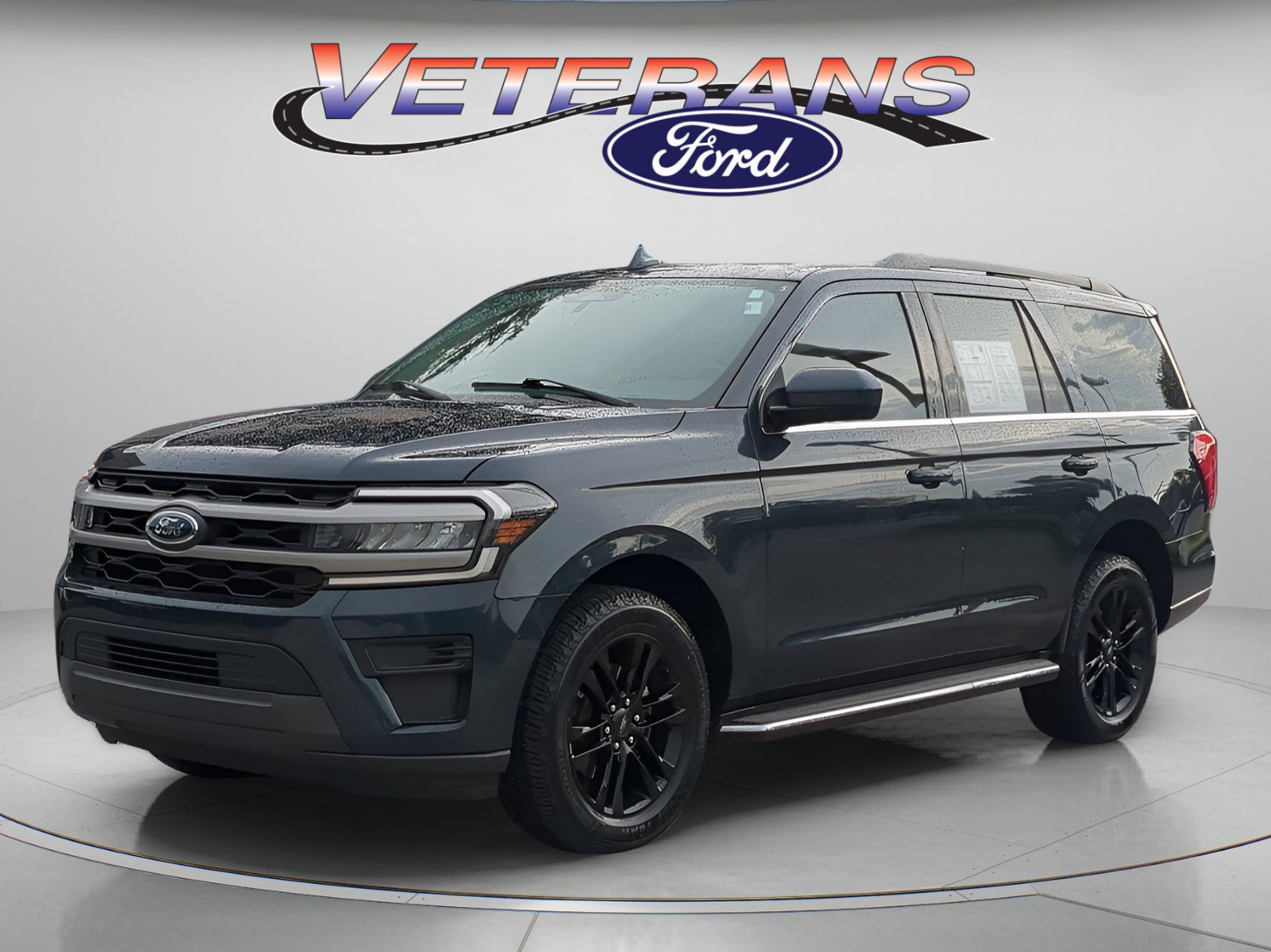 Certified 2023 Ford Expedition XLT RWD image 1