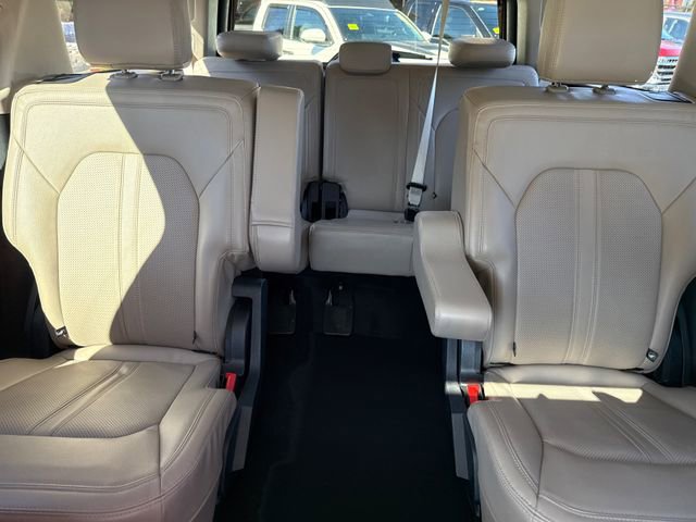 Certified 2024 Ford Expedition Limited image 18