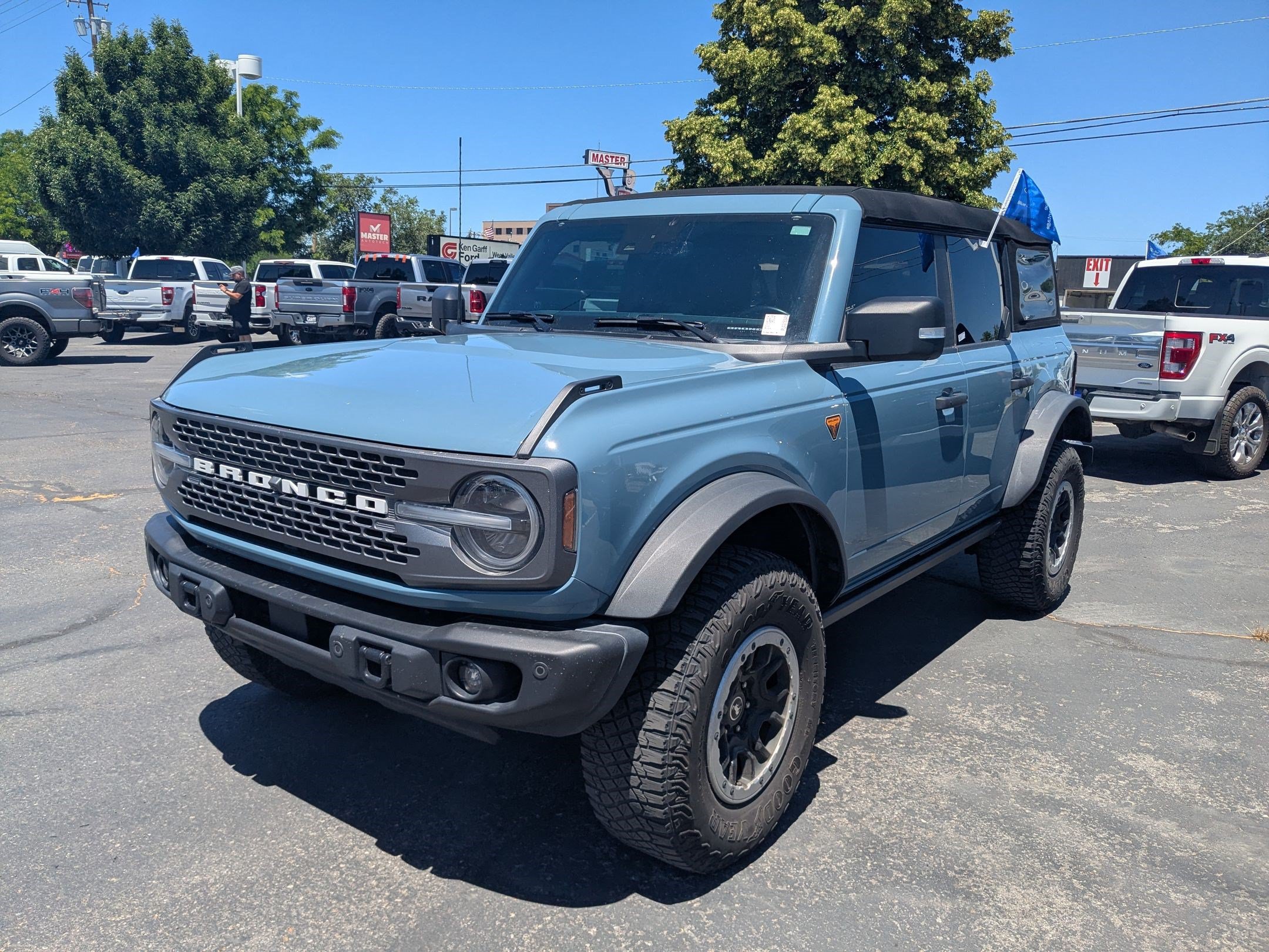 Certified 2023 Ford Bronco Badlands AWD/4WD image 12